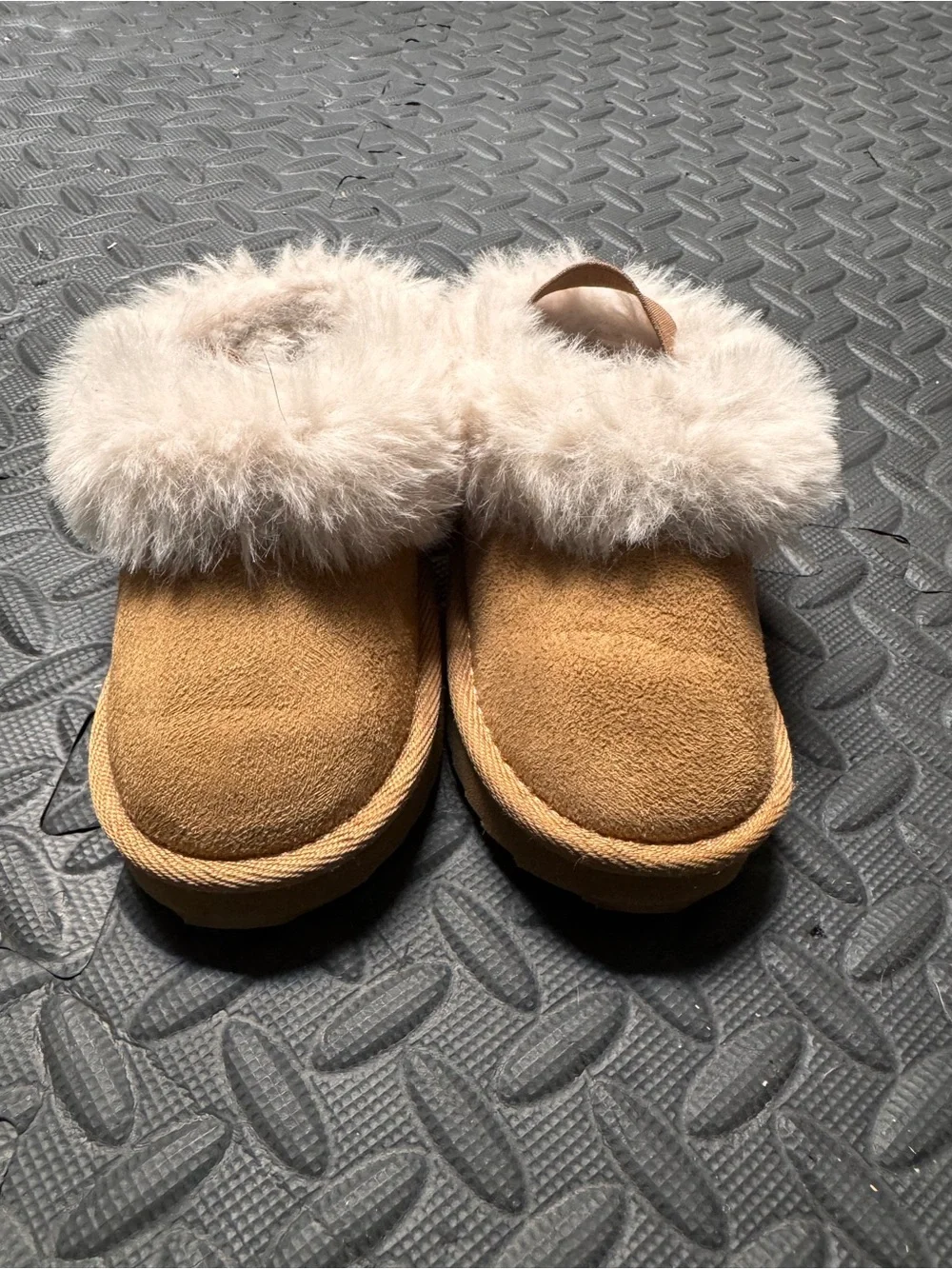 Toddler Girls' Tan Faux-Shearling Slippers